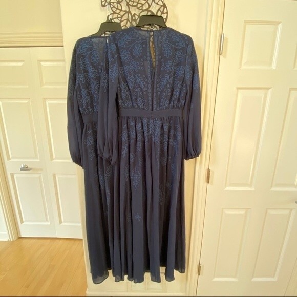 Honey Punch Coastal Vibes Embroidered Romper M NWT - Picture 9 of 14